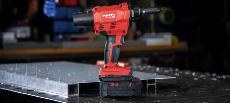 Cordless riveting tool RT 6-22 case 2